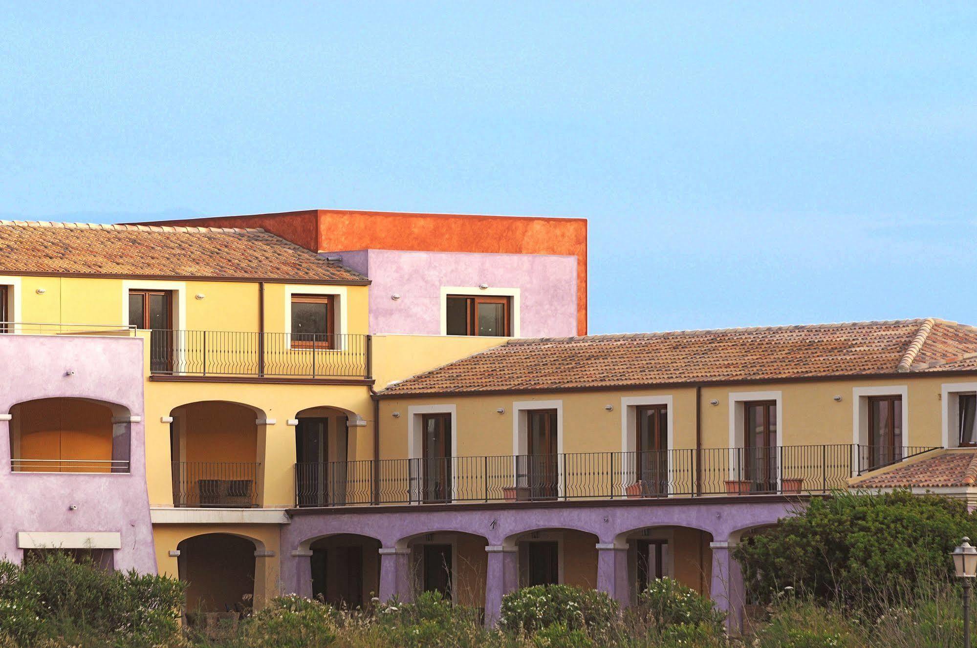 Hotel Baja Romantica بوسا المظهر الخارجي الصورة