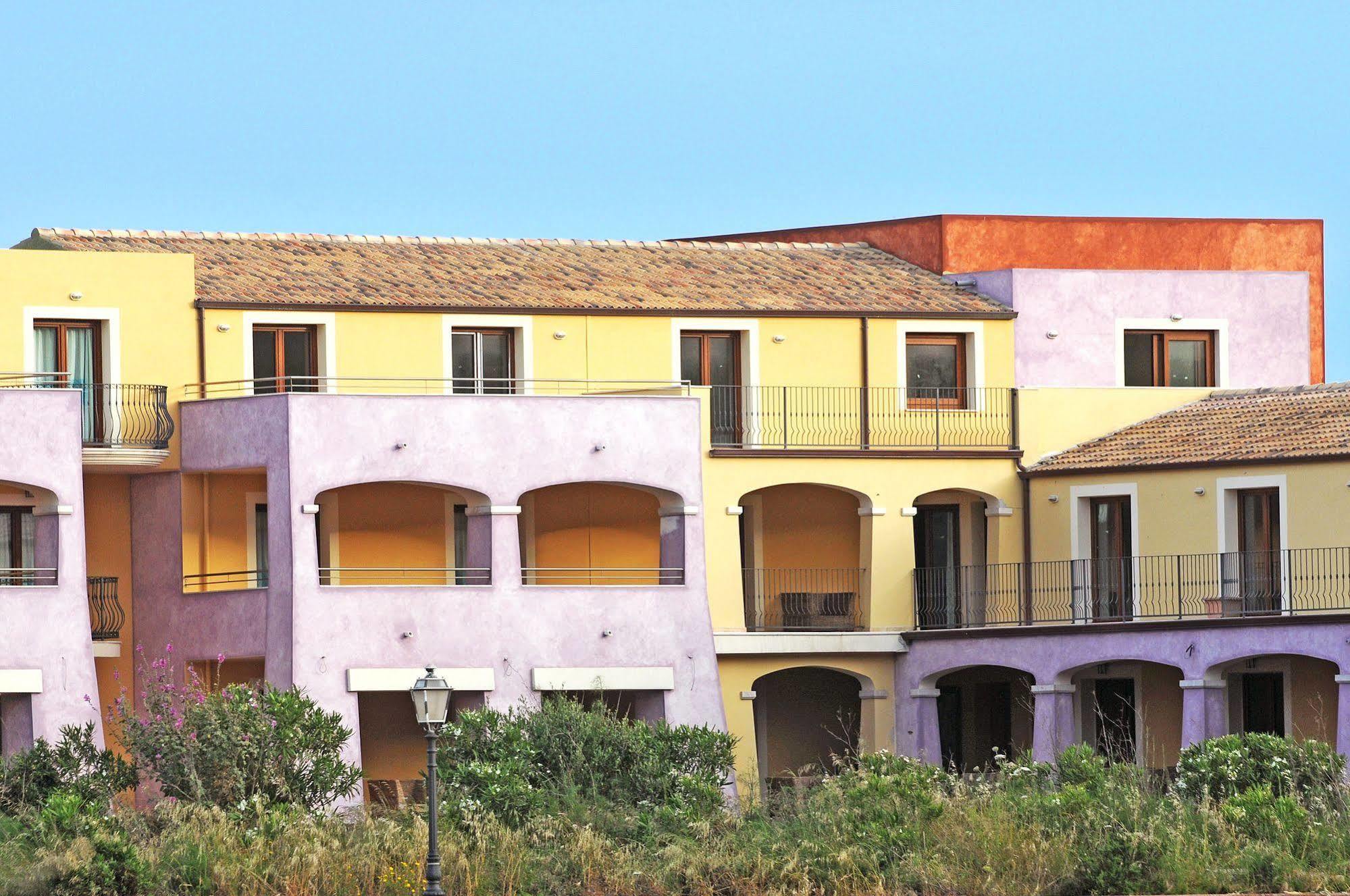 Hotel Baja Romantica بوسا المظهر الخارجي الصورة