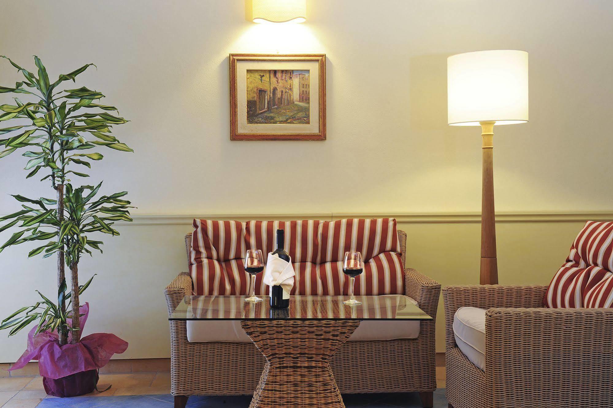 Hotel Baja Romantica بوسا المظهر الخارجي الصورة