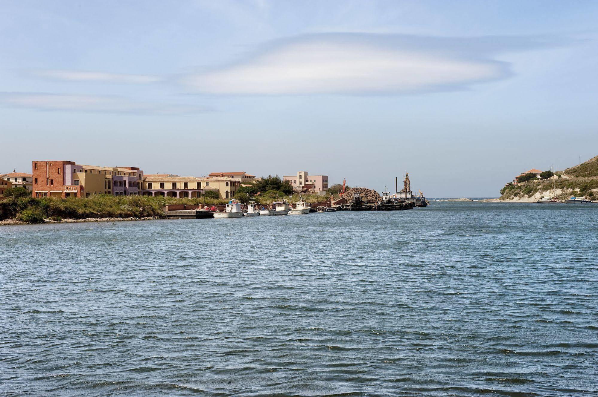 Hotel Baja Romantica بوسا المظهر الخارجي الصورة